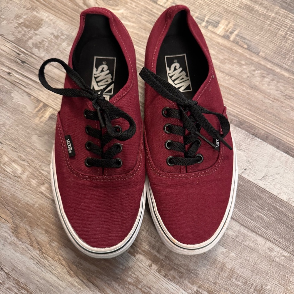 Vans Burgundy Canvas Sneakers Men’s 6 / Women’s 7.5